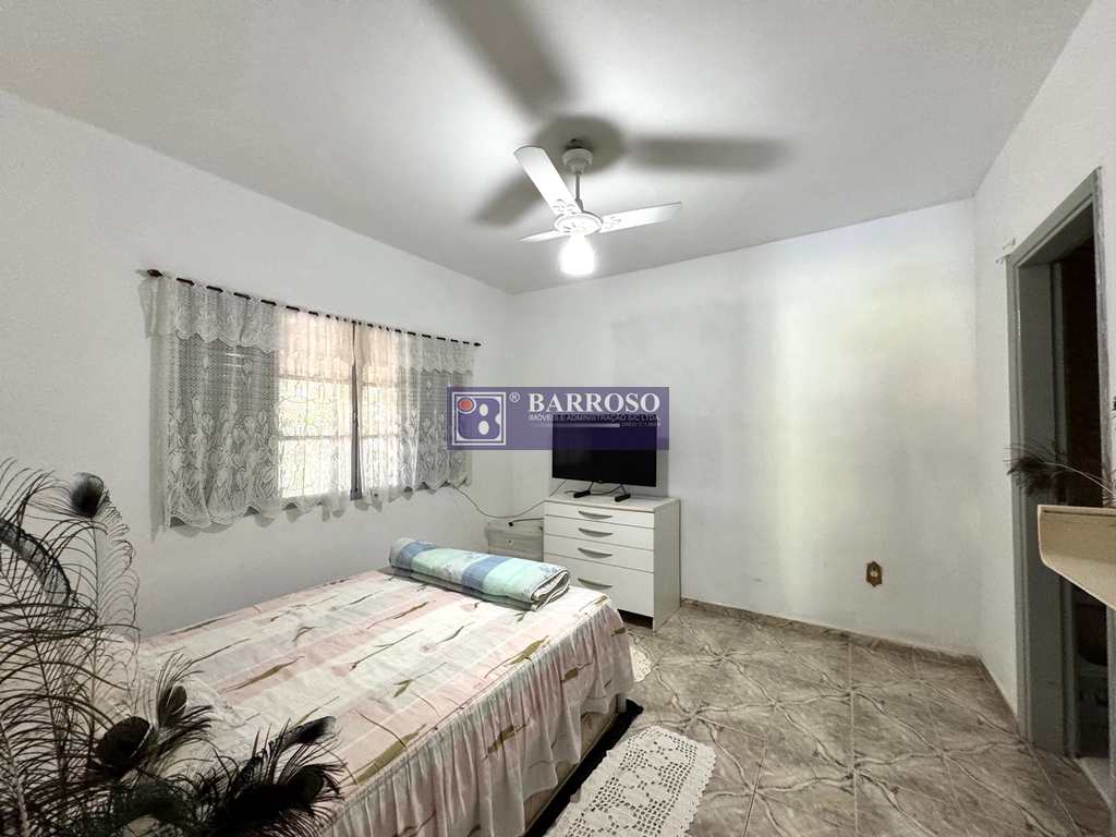 Casa em Serra Negra, no bairro Giraldi