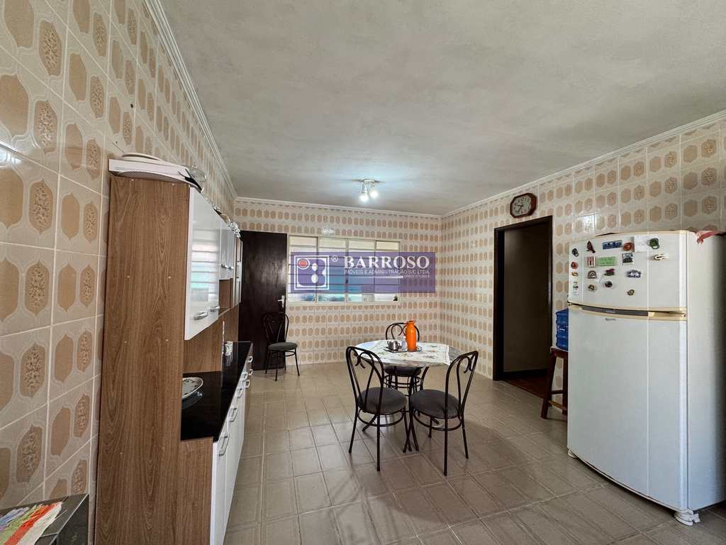 Casa em Serra Negra, no bairro Bosque das Arapongas
