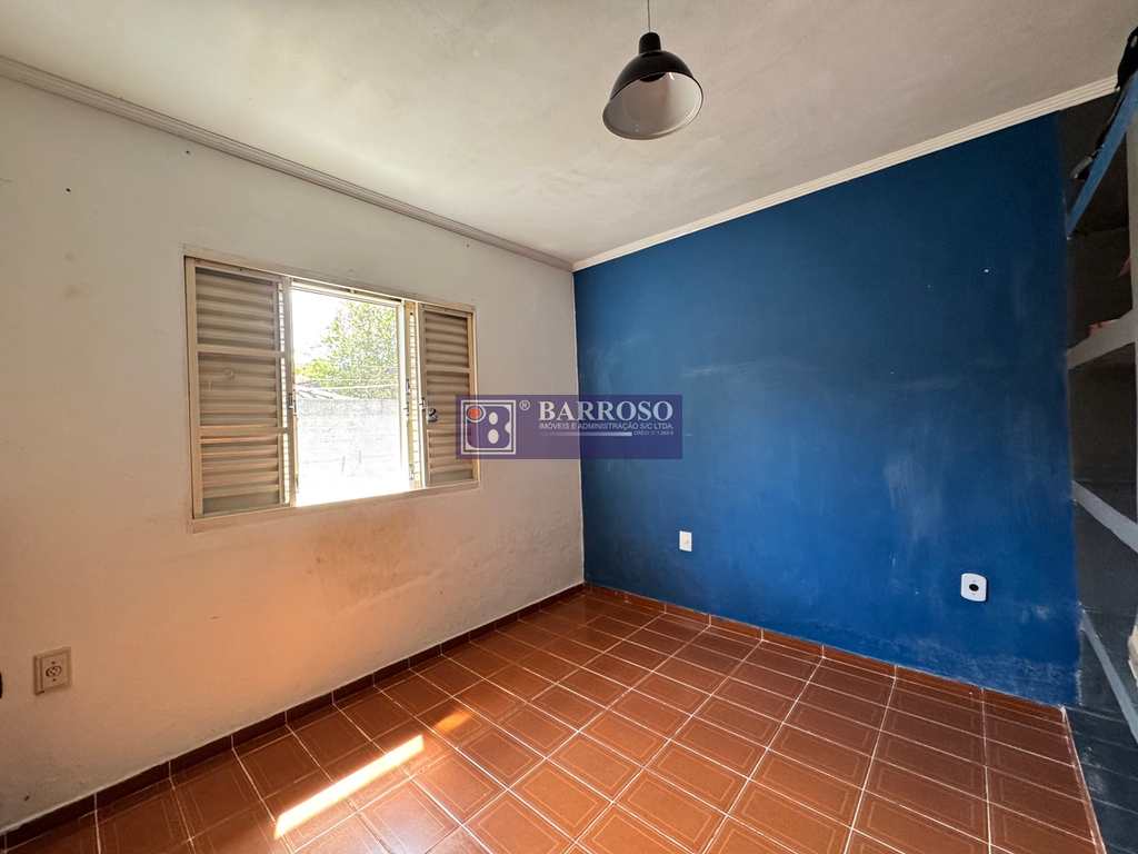 Casa em Serra Negra, no bairro Bosque das Arapongas