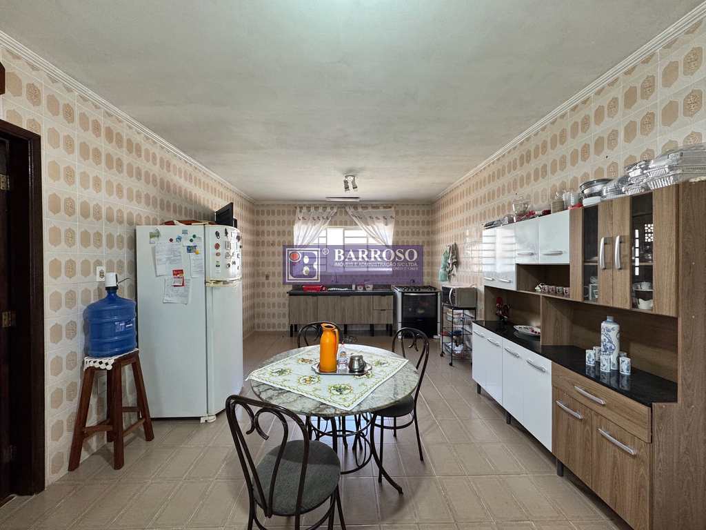 Casa em Serra Negra, no bairro Bosque das Arapongas