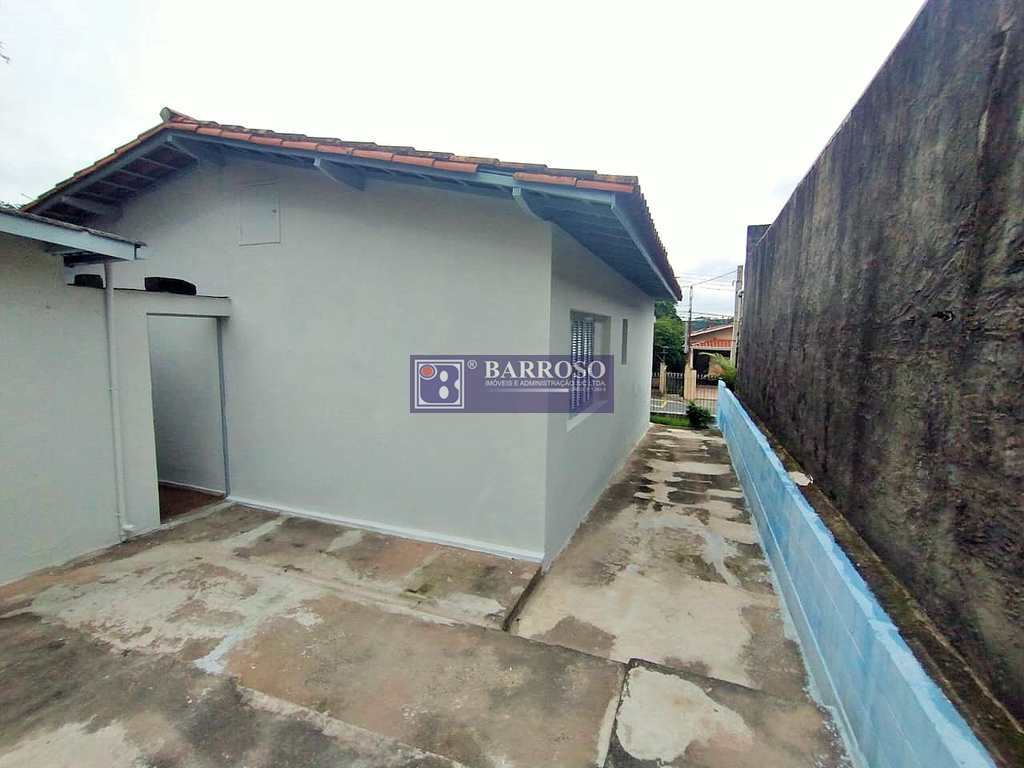 Casa em Serra Negra, no bairro Palmeiras