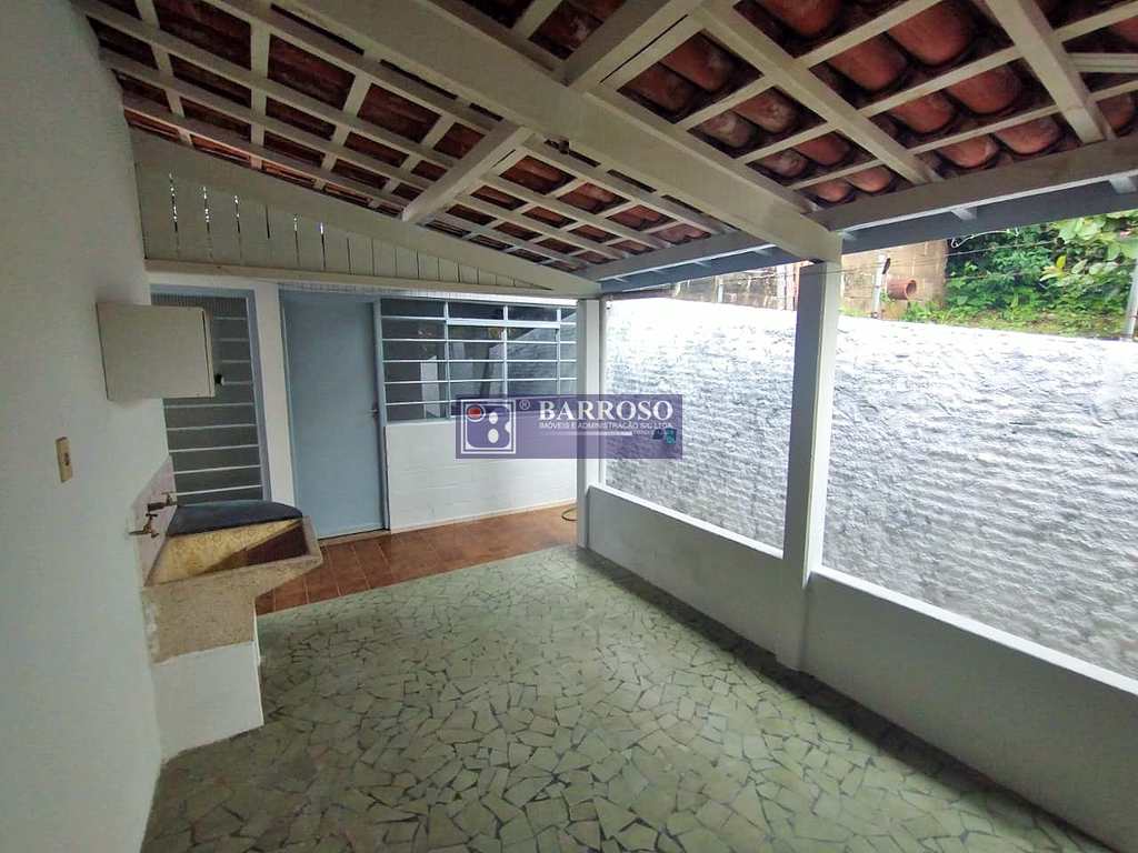 Casa em Serra Negra, no bairro Palmeiras