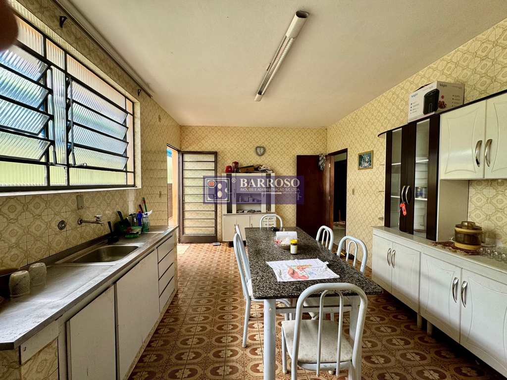 Casa em Serra Negra, no bairro Centro