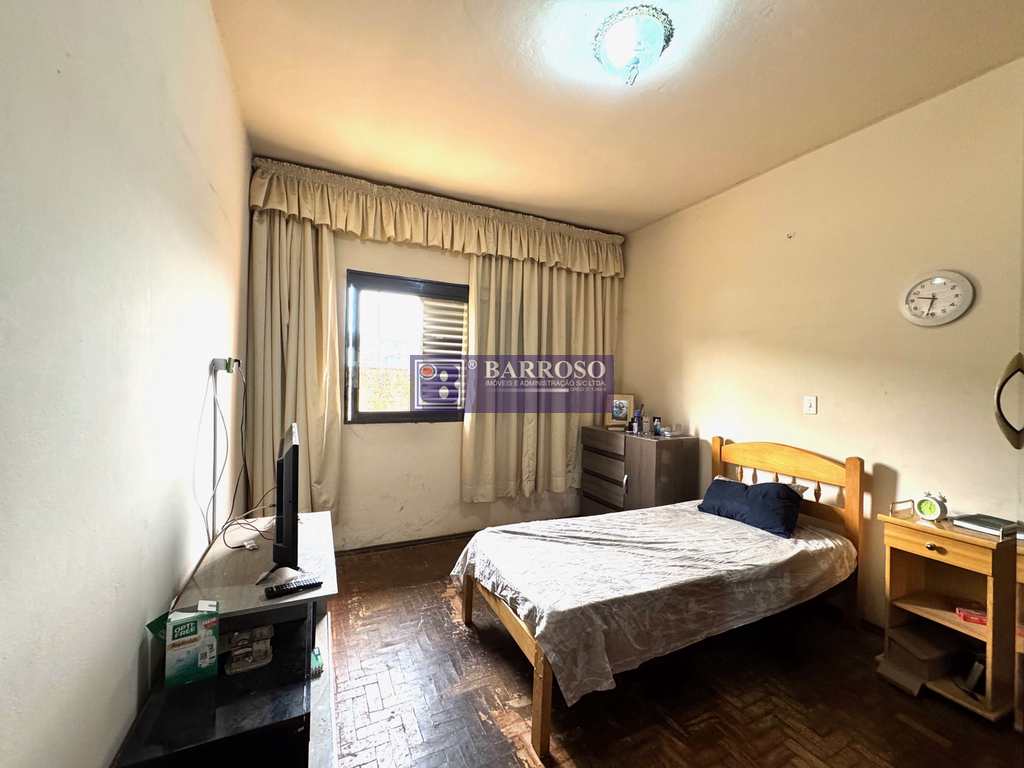Casa em Serra Negra, no bairro Centro