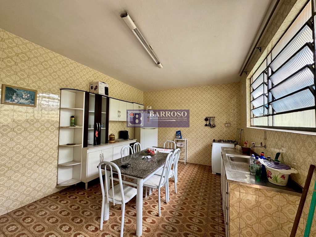 Casa em Serra Negra, no bairro Centro