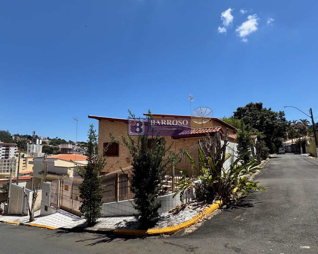 Casa em Serra Negra, no bairro Jardim Yara