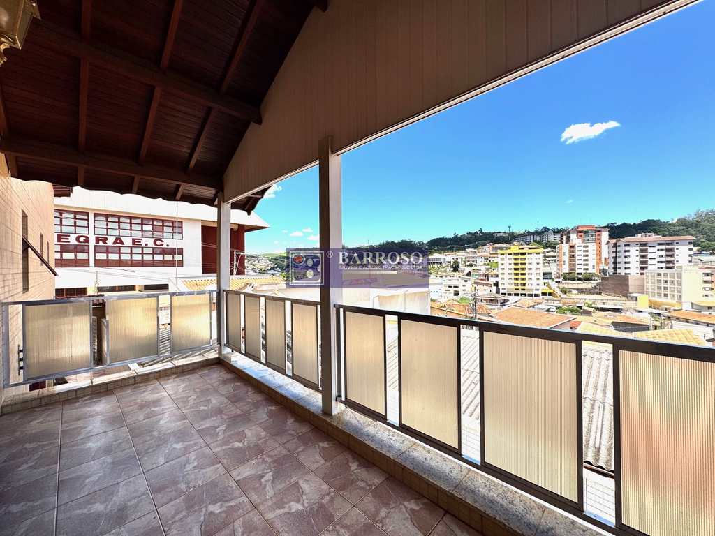Casa em Serra Negra, no bairro Jardim Yara