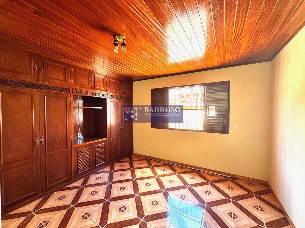 Casa em Serra Negra, no bairro Jardim Yara