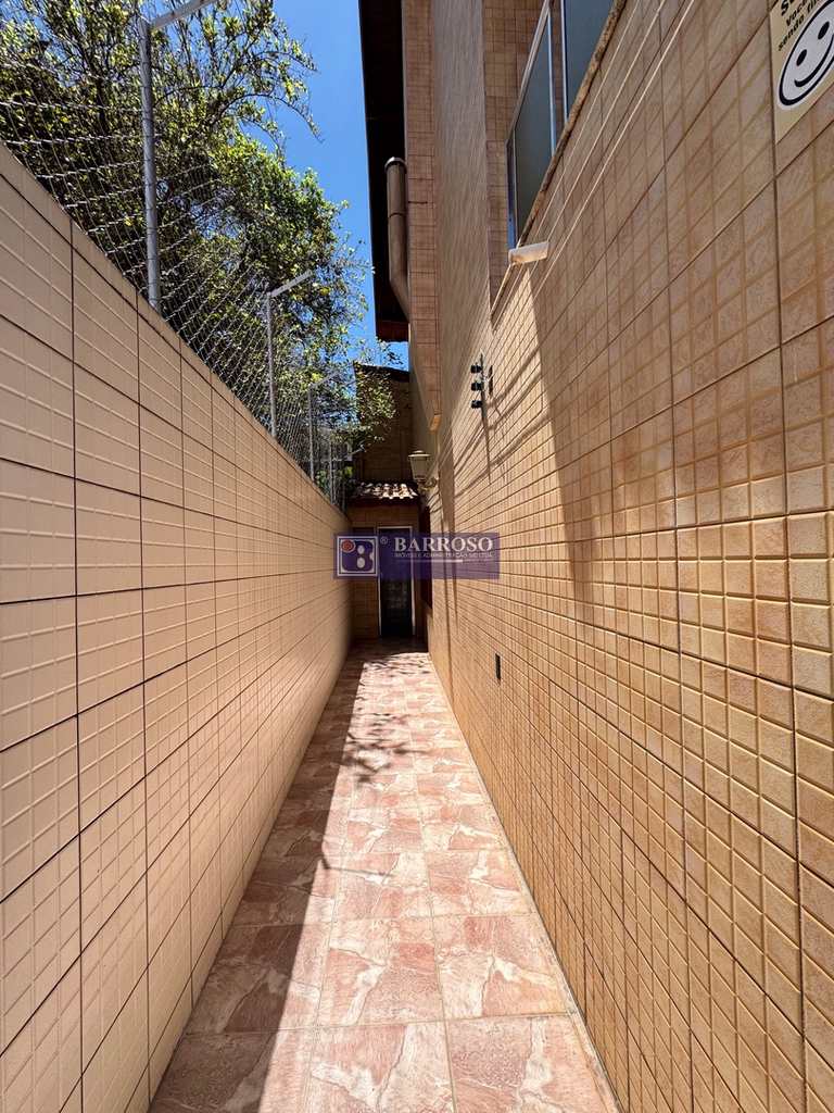 Casa em Serra Negra, no bairro Jardim Yara