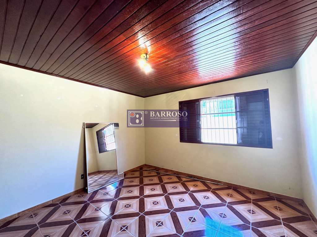 Casa em Serra Negra, no bairro Jardim Yara