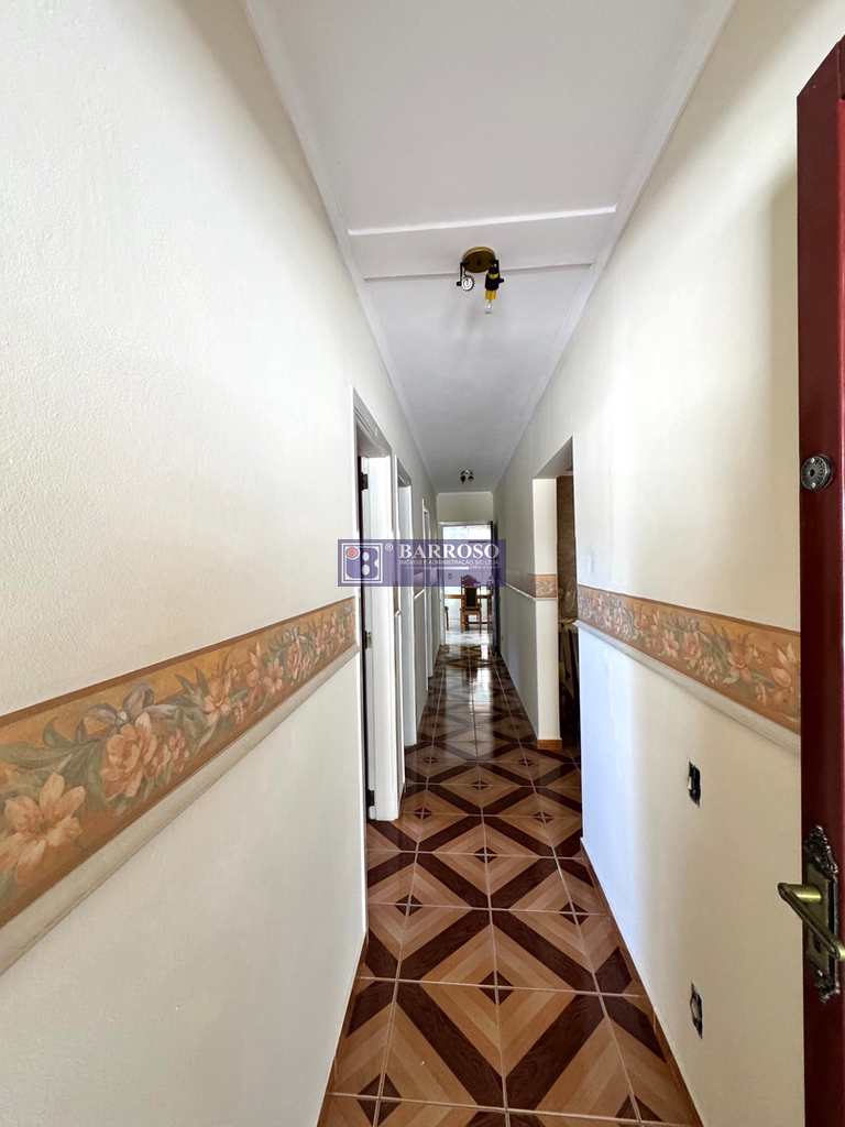 Casa em Serra Negra, no bairro Jardim Yara