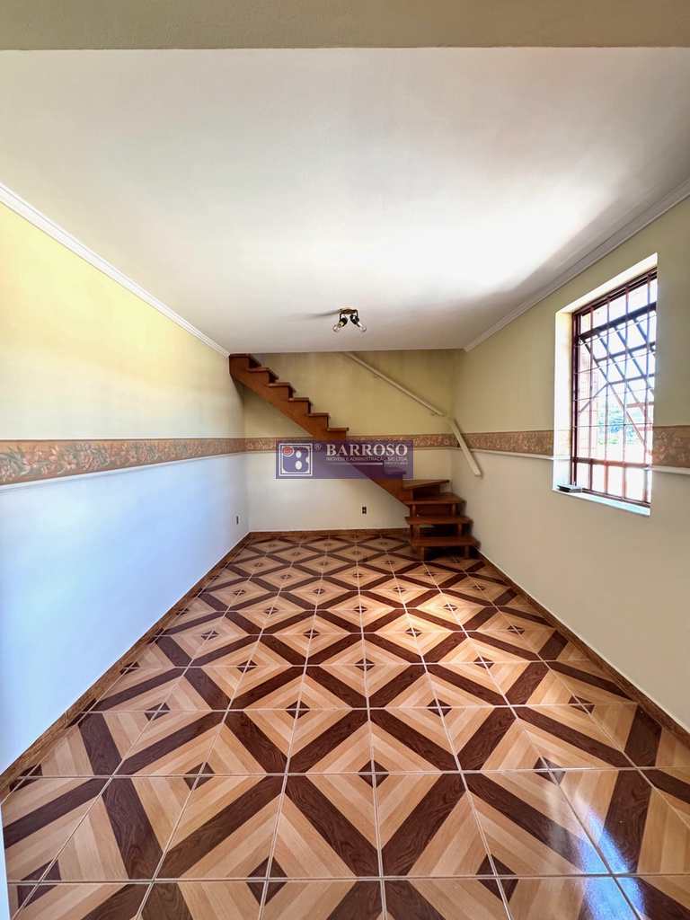 Casa em Serra Negra, no bairro Jardim Yara