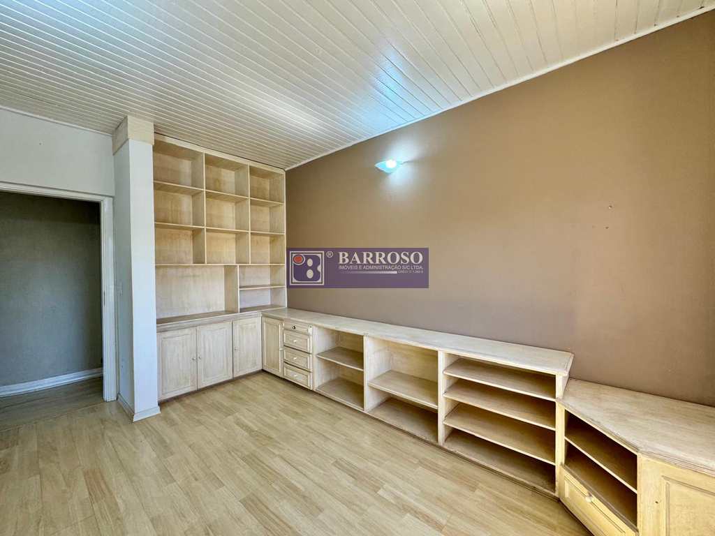 Casa em Serra Negra, no bairro das Palmeiras
