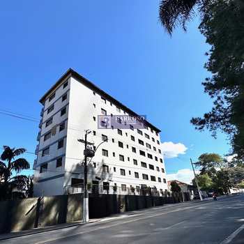 Apartamento em Serra Negra, bairro Centro