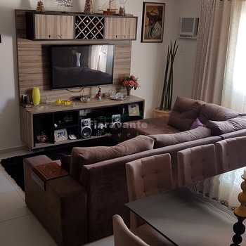 Apartamento em Santos, bairro Marapé
