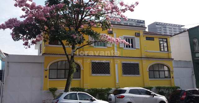 Casa Comercial em Santos, no bairro Vila Mathias