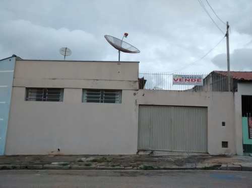 Casa, código 16 em Tatuí, bairro Vila Doutor Laurindo