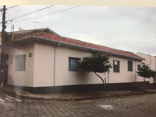 Casa, código 82 em Tatuí, bairro Centro