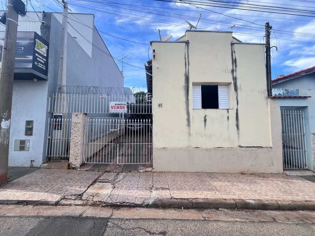 Casa em Tatuí, no bairro Vila São Manoel
