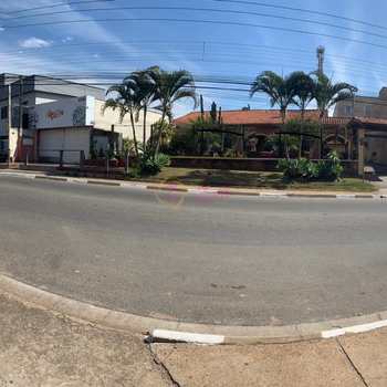 Casa em Atibaia, bairro Jardim das Cerejeiras