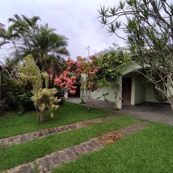 Casa em Itanhaém, bairro Jardim das Palmeiras
