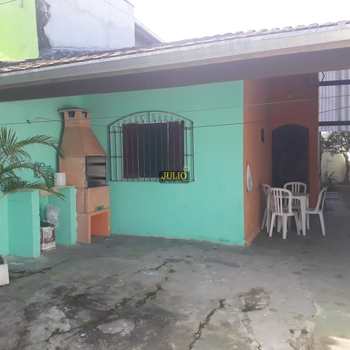 Casa em Mongaguá, bairro Balneário Arara Vermelha