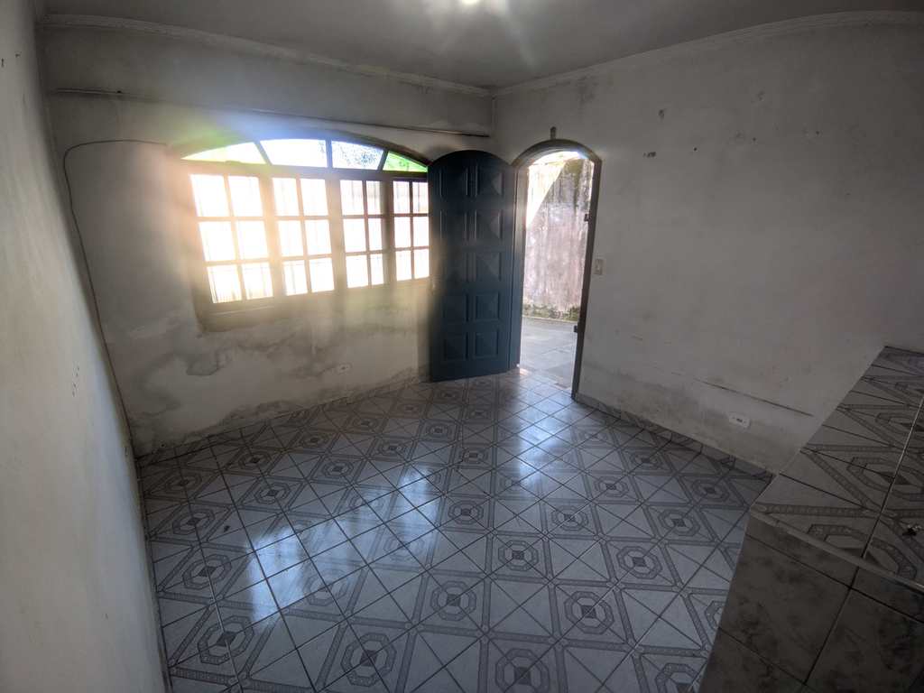 Casa em Mongaguá, no bairro Flórida Mirim