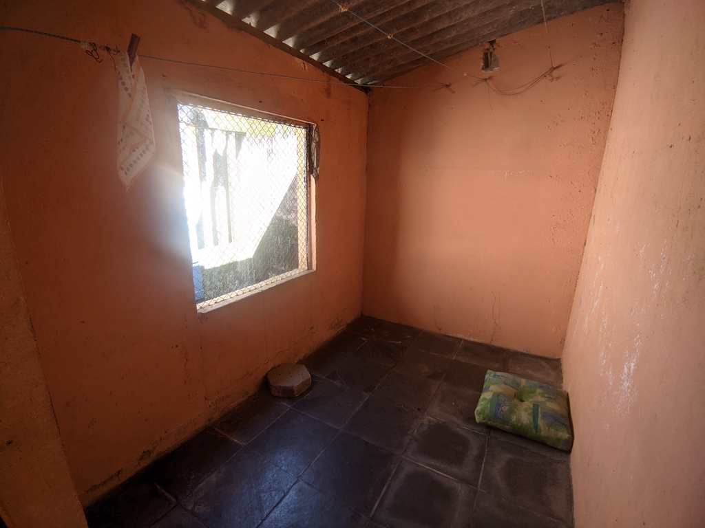 Casa em Mongaguá, no bairro Flórida Mirim