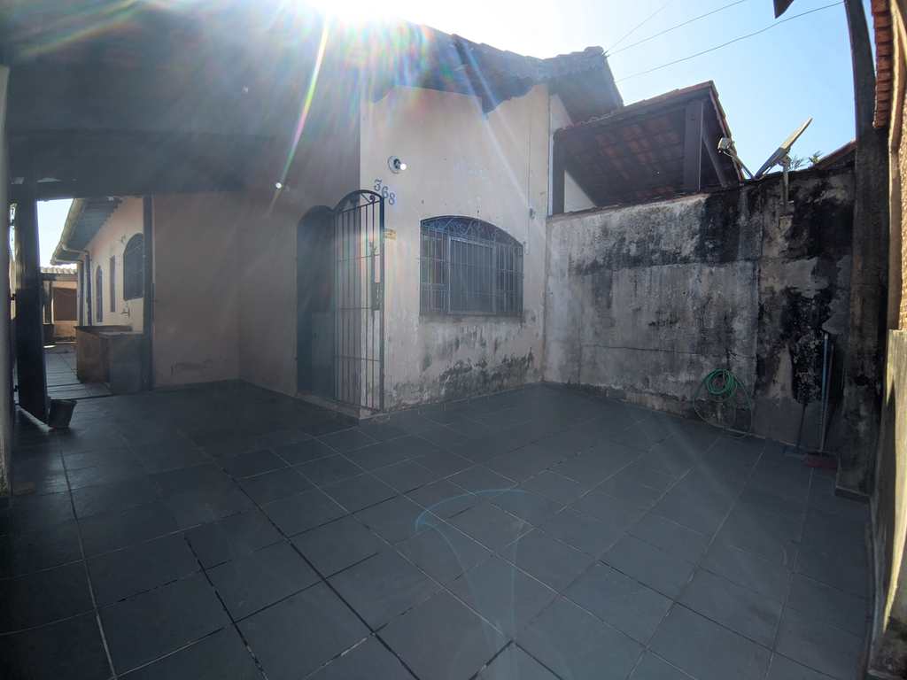 Casa em Mongaguá, no bairro Flórida Mirim