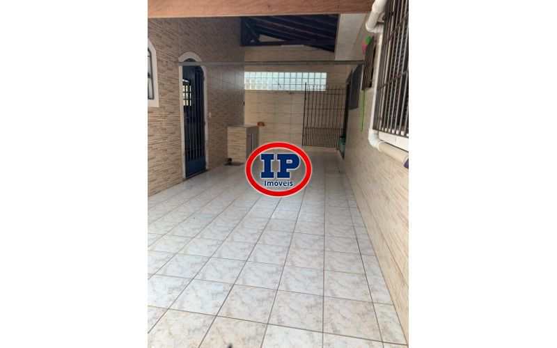 Sobrado em Praia Grande, no bairro Caiçara