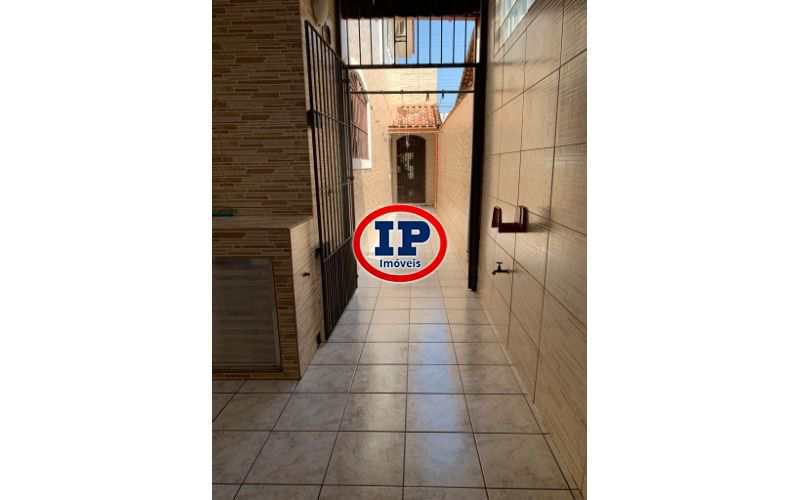 Sobrado em Praia Grande, no bairro Caiçara