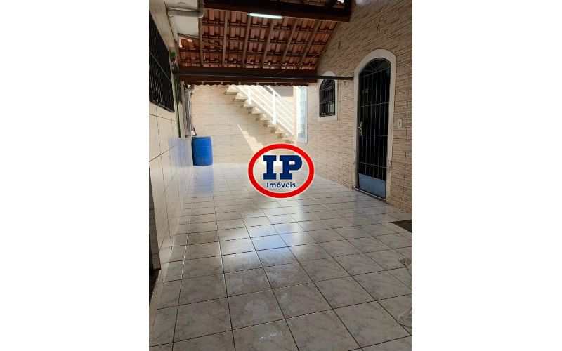 Sobrado em Praia Grande, no bairro Caiçara