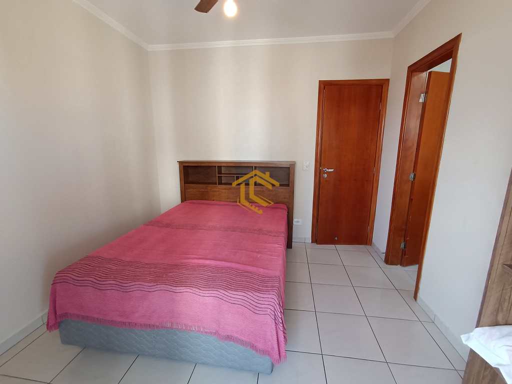 Apartamento em Praia Grande, no bairro Caiçara