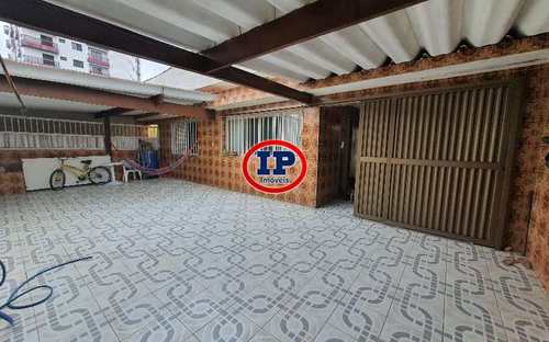 Casa, código 7164 em Praia Grande, bairro Caiçara