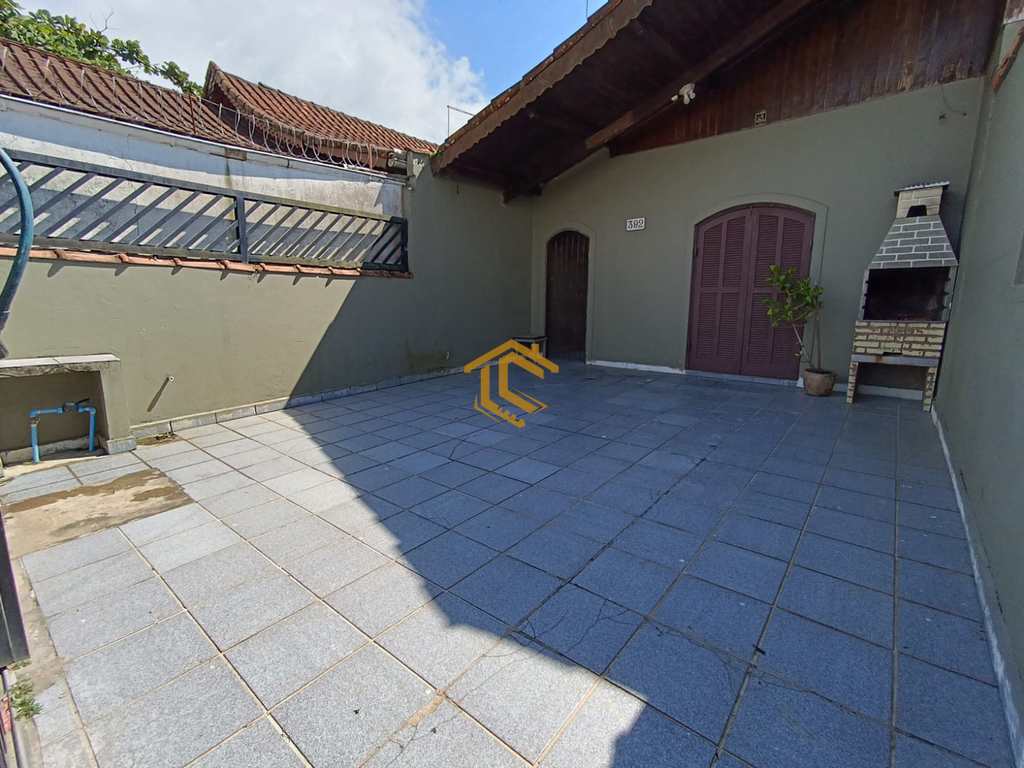 Casa em Praia Grande, no bairro Caiçara