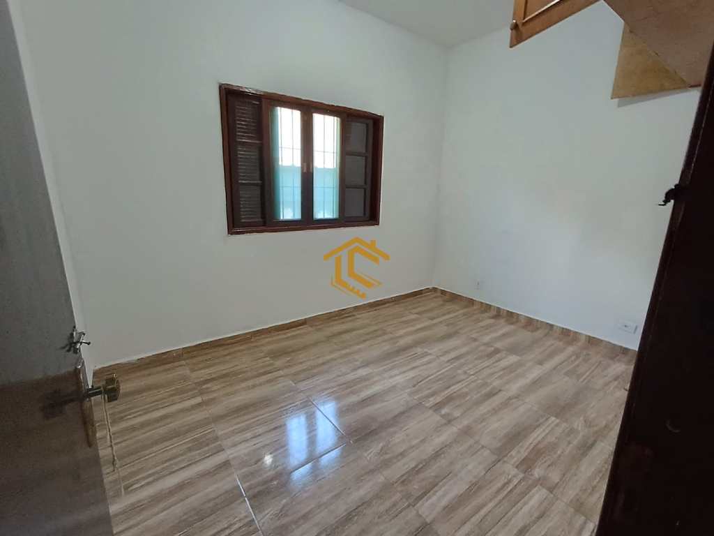 Casa em Praia Grande, no bairro Caiçara