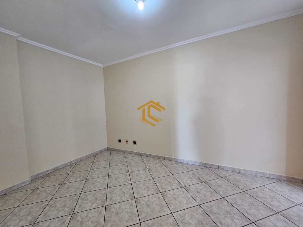 Apartamento em Praia Grande, no bairro Caiçara