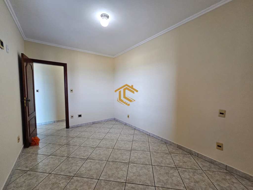 Apartamento em Praia Grande, no bairro Caiçara