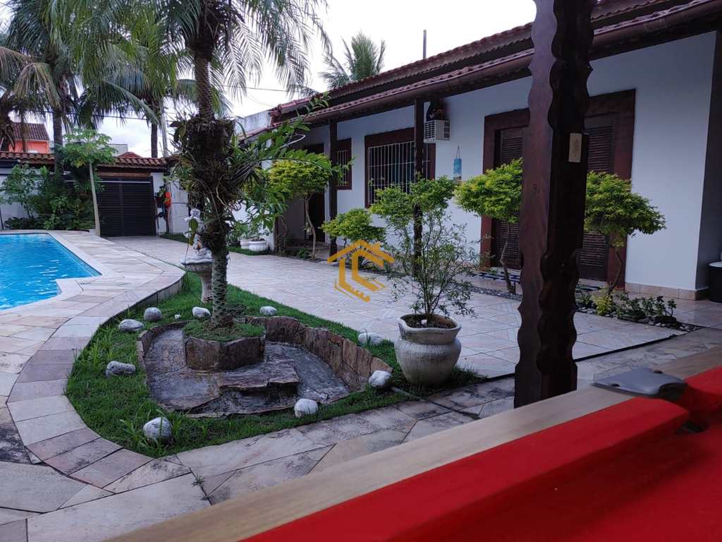 Casa em Praia Grande, no bairro Maracanã