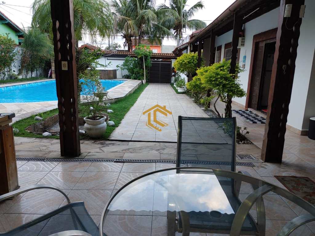 Casa em Praia Grande, no bairro Maracanã