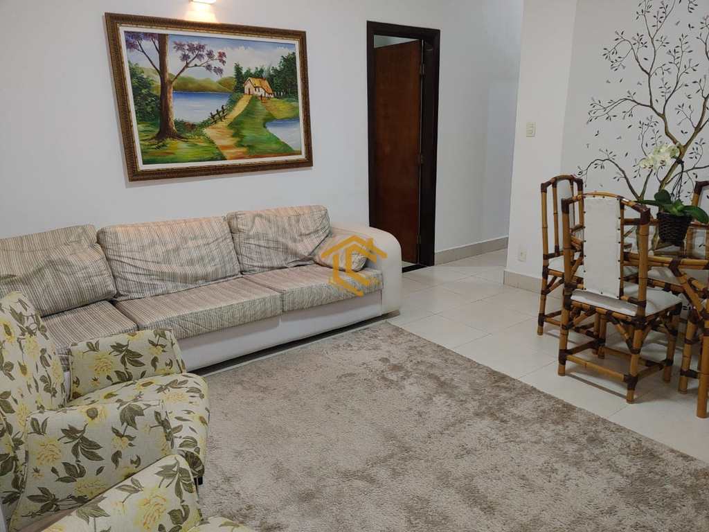 Casa em Praia Grande, no bairro Maracanã