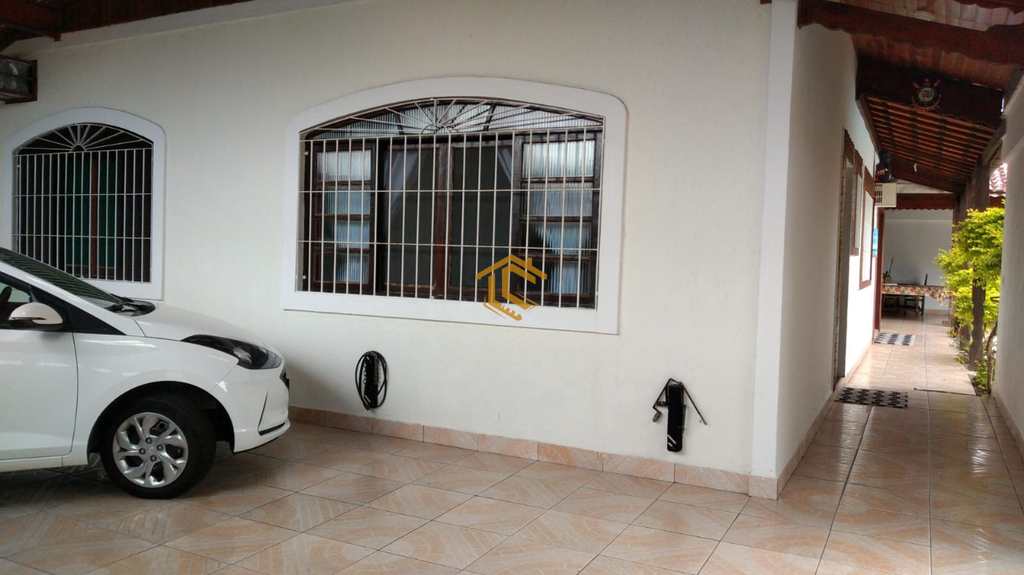 Casa em Praia Grande, no bairro Maracanã