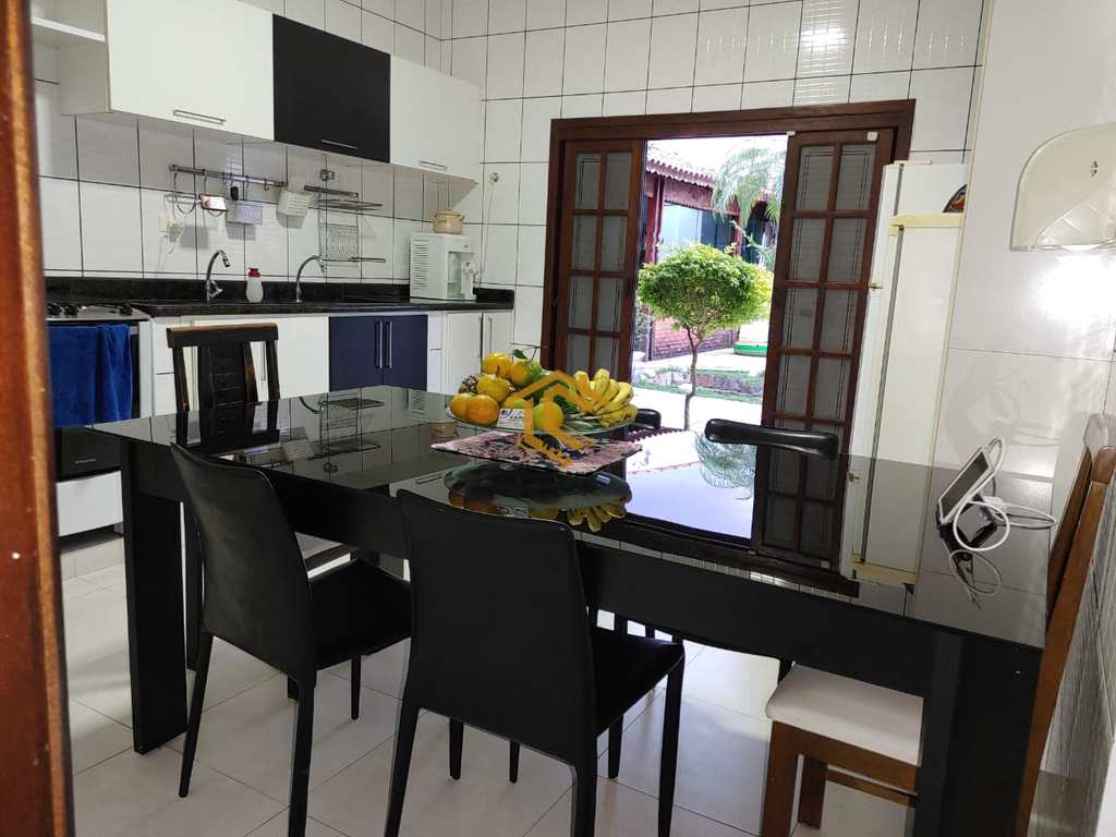 Casa em Praia Grande, no bairro Maracanã
