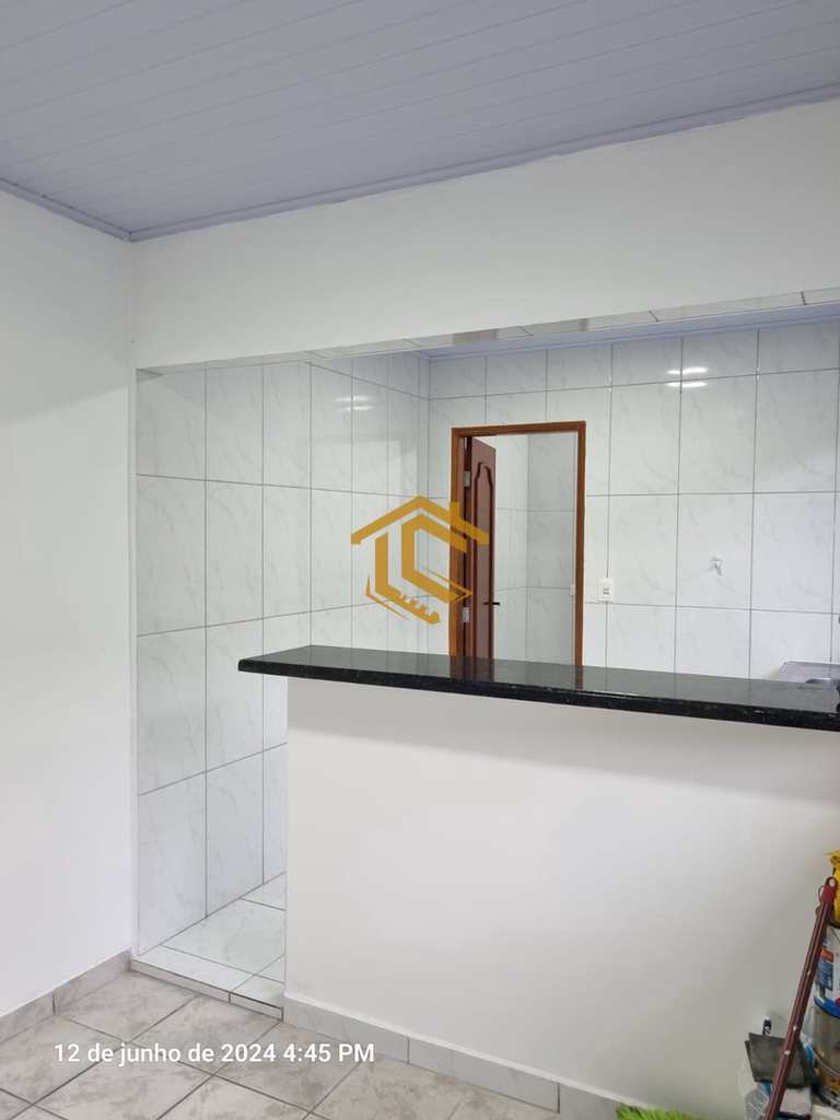Casa em Praia Grande, no bairro Anhanguera