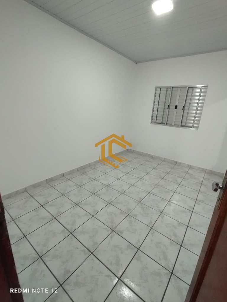Casa em Praia Grande, no bairro Anhanguera