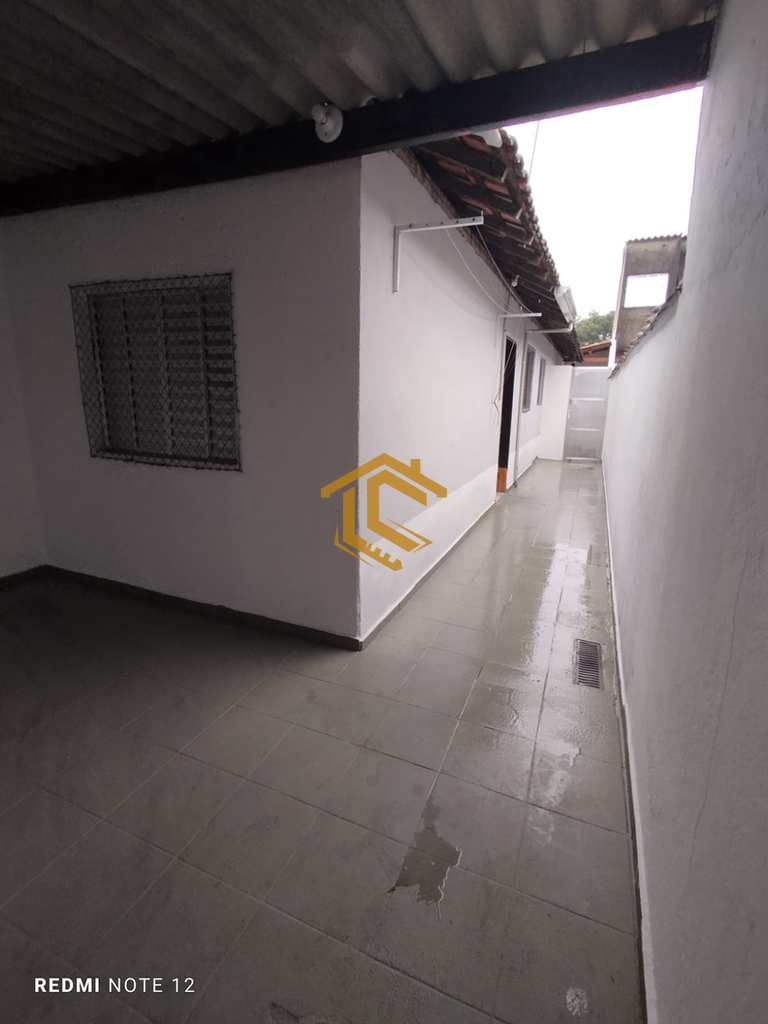 Casa em Praia Grande, no bairro Anhanguera