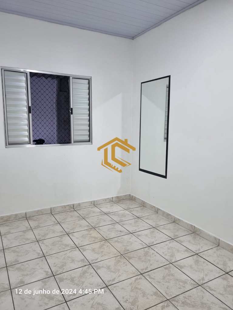 Casa em Praia Grande, no bairro Anhanguera