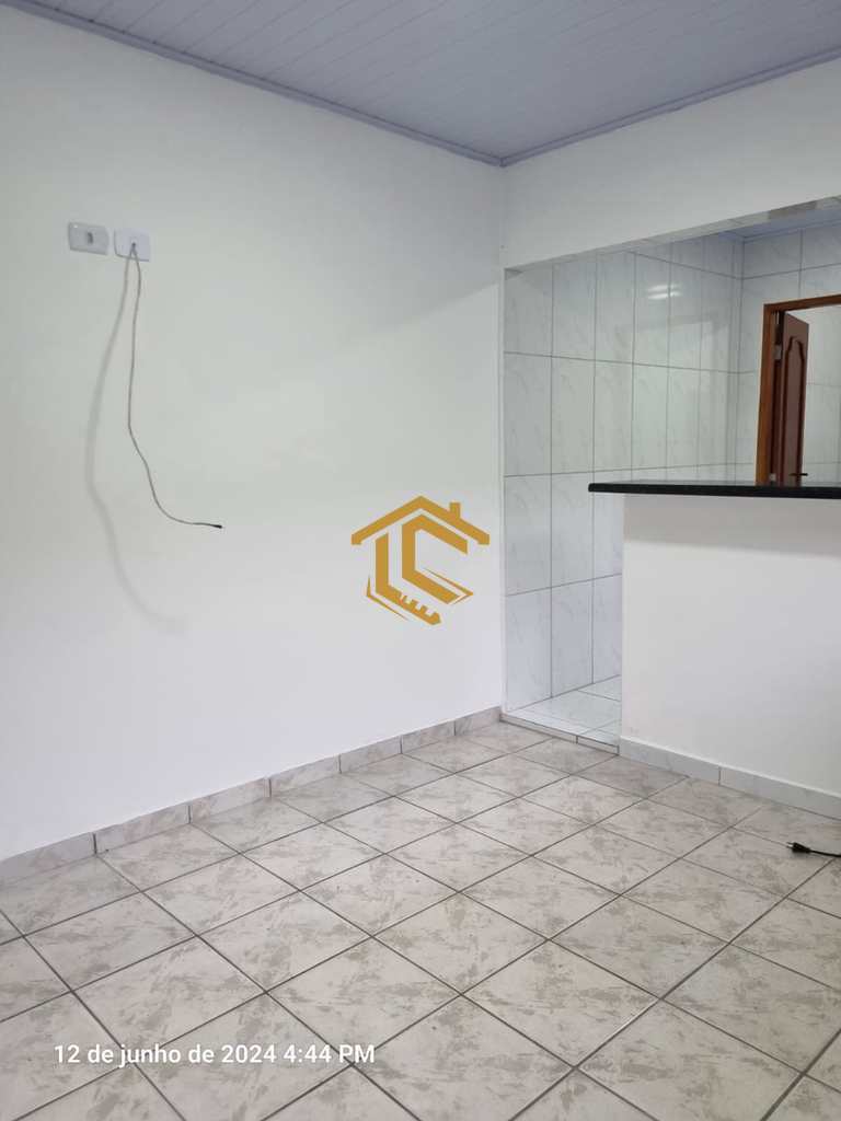 Casa em Praia Grande, no bairro Anhanguera