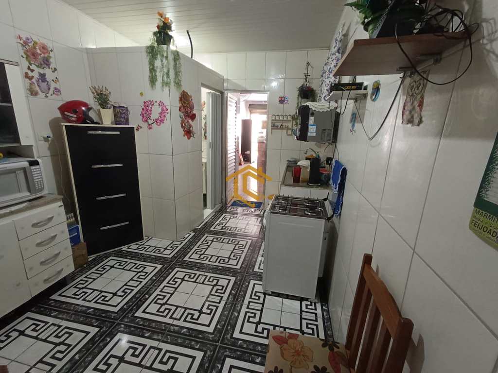 Casa em Praia Grande, no bairro Ribeirópolis
