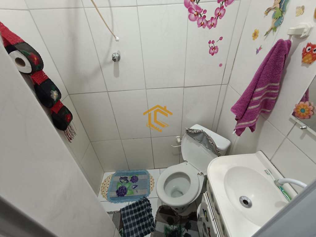 Casa em Praia Grande, no bairro Ribeirópolis